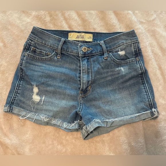 Hollister High-Rise Distressed Short-Shorts - Picture 1 of 2